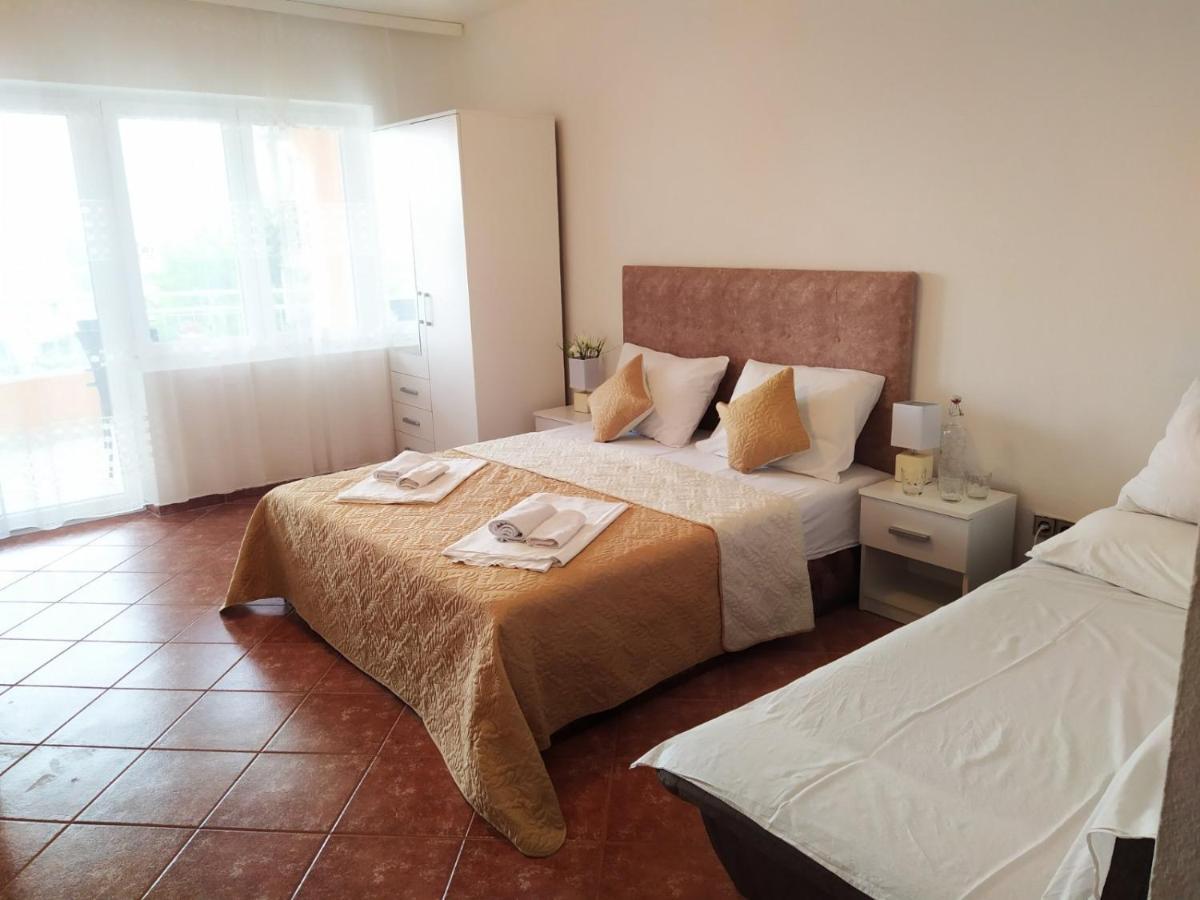 Villa Goda Tučepi Extérieur photo
